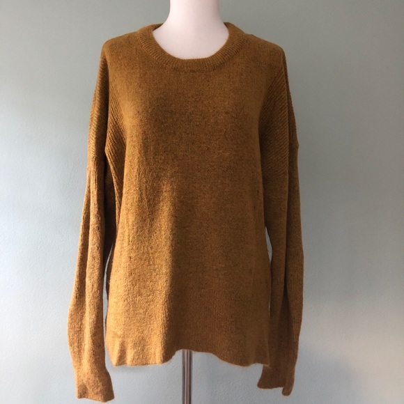 Topshop Sweaters - 👚Topshop crewneck sweater
